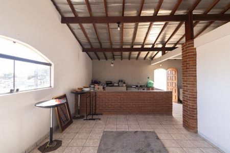 Casa para alugar com 438m², 3 quartos e 4 vagasSalão