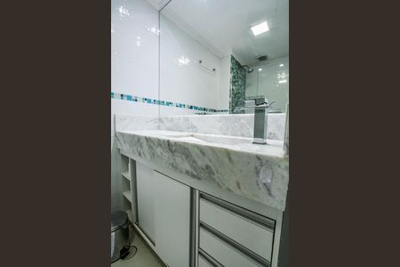 Banheiro de apartamento para alugar com 2 quartos, 50m² em Jardim Jamaica, Santo André