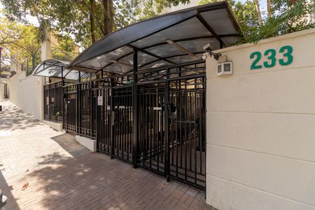 Apartamento à venda com 47m², 2 quartos e 1 vaga Apartamento à venda com 47m², 2 quartos e 1 vagaFachada e portaria