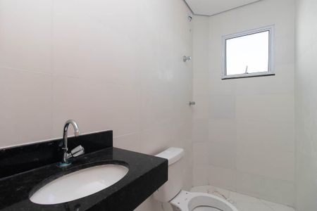 Banheiro de casa para alugar com 2 quartos, 51m² em Vila Nova Mazzei, São Paulo