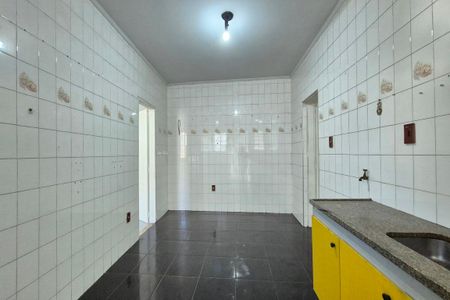 Casa para alugar com 200m², 3 quartos e 2 vagas Casa para alugar com 200m², 3 quartos e 2 vagasCozinha