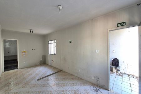 Sala de casa para alugar com 3 quartos, 200m² em Parque Residencial Carvalho de Moura, Campinas