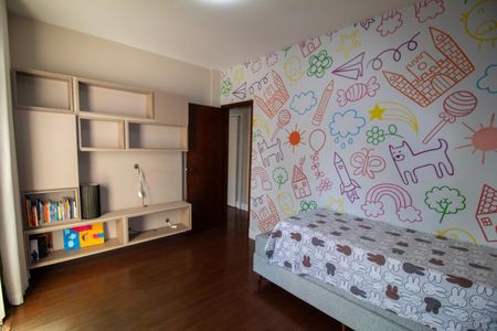 Apartamento à venda com 140m², 4 quartos e 2 vagas Apartamento à venda com 140m², 4 quartos e 2 vagasQuarto 02