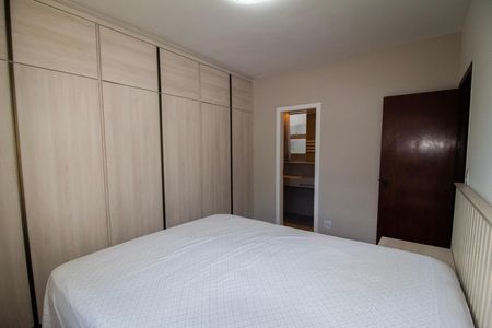 Apartamento à venda com 140m², 4 quartos e 2 vagas Apartamento à venda com 140m², 4 quartos e 2 vagasQuarto 04 - Suite