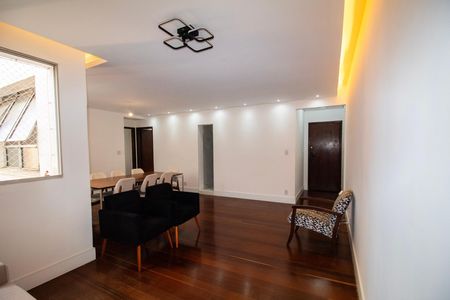 Apartamento à venda com 140m², 4 quartos e 2 vagas Apartamento à venda com 140m², 4 quartos e 2 vagasSala