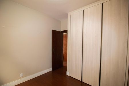 Apartamento à venda com 140m², 4 quartos e 2 vagas Apartamento à venda com 140m², 4 quartos e 2 vagasQuarto 01