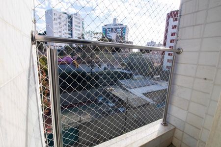 Apartamento à venda com 140m², 4 quartos e 2 vagas Apartamento à venda com 140m², 4 quartos e 2 vagasVaranda Quarto 02