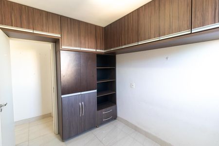Apartamento à venda com 66m², 3 quartos e 1 vaga Apartamento à venda com 66m², 3 quartos e 1 vagaQuarto 02