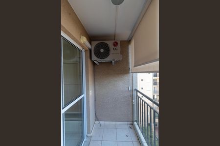 Apartamento à venda com 66m², 3 quartos e 1 vaga Apartamento à venda com 66m², 3 quartos e 1 vagaSacada