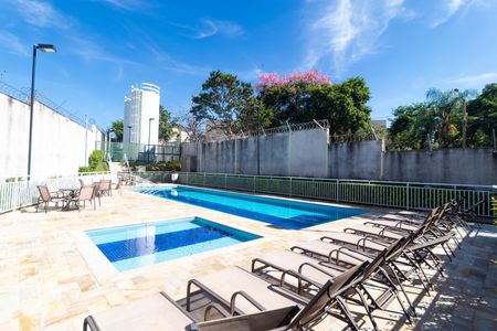 Apartamento à venda com 66m², 3 quartos e 1 vaga Apartamento à venda com 66m², 3 quartos e 1 vagaÁrea comum - Piscina