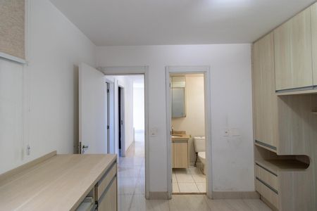 Apartamento à venda com 66m², 3 quartos e 1 vaga Apartamento à venda com 66m², 3 quartos e 1 vagaSuíte