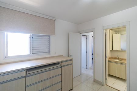Apartamento à venda com 66m², 3 quartos e 1 vaga Apartamento à venda com 66m², 3 quartos e 1 vagaSuíte