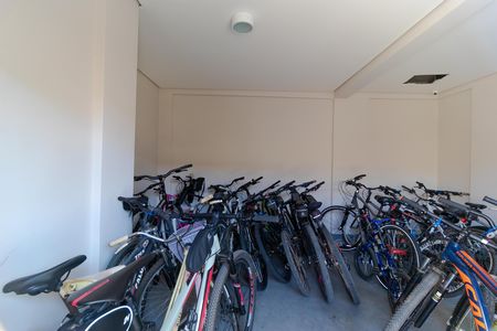 Apartamento à venda com 66m², 3 quartos e 1 vaga Apartamento à venda com 66m², 3 quartos e 1 vagaÁrea comum - Bicicletário