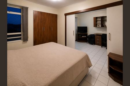 Studio à venda com 27m², 1 quarto e 1 vaga Studio à venda com 27m², 1 quarto e 1 vagaStudio