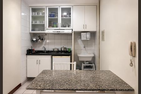 Studio à venda com 27m², 1 quarto e 1 vaga Studio à venda com 27m², 1 quarto e 1 vagaCozinha