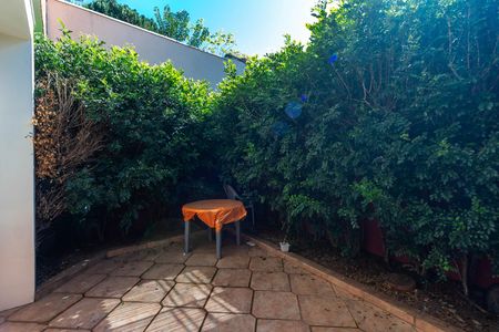 Quintal de casa à venda com 4 quartos, 330m² em Jardim Franca, São Paulo