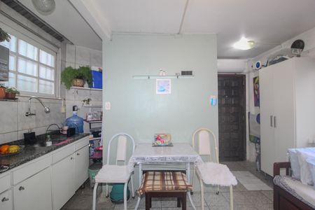 Sala/Cozinha/Area de serviço de casa à venda com 2 quartos, 60m² em Belém Velho, Porto Alegre