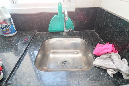 Área de Serviço de apartamento para alugar com 2 quartos, 50m² em Jardim Monte Libano, Santo André