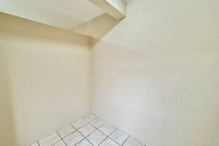 Quarto 2 de casa para alugar com 1 quarto, 55m² em Jardim Danfer, São Paulo
