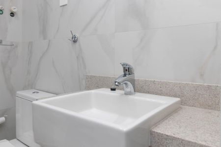 Banheiro de apartamento para alugar com 1 quarto, 36m² em Praia de Belas, Porto Alegre