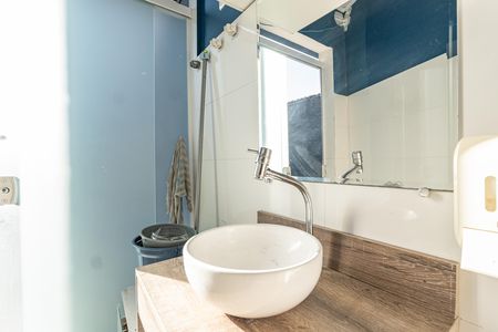 Casa para alugar com 120m², 3 quartos e 3 vagasBanheiro da Edicula
