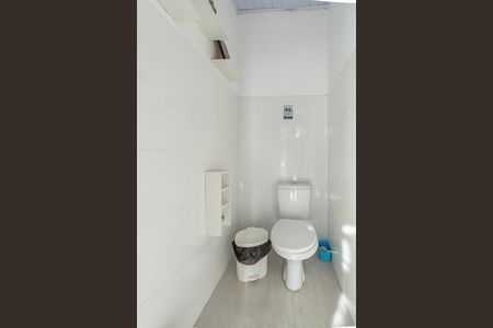 Casa para alugar com 120m², 3 quartos e 3 vagasBanheiro da Edicula