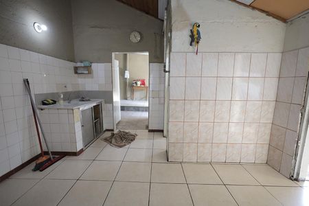Casa à venda com 280m², 2 quartos e 1 vaga Casa à venda com 280m², 2 quartos e 1 vagaCozinha