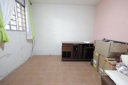 Casa à venda com 280m², 2 quartos e 1 vaga Casa à venda com 280m², 2 quartos e 1 vagaSala
