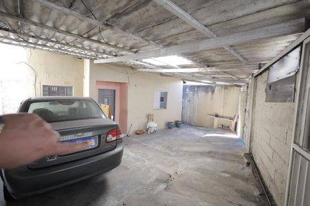 Garagem de casa à venda com 2 quartos, 280m² em Vila Progresso, Santo André