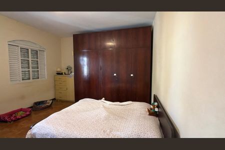 Casa à venda com 3 quartos, 196m² em Vila Bertioga, São Paulo