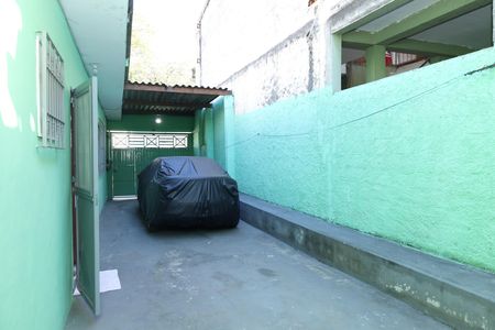 Quintal e garagem de casa à venda com 3 quartos, 110m² em Guaianases, São Paulo