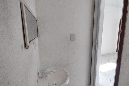 Casa para alugar com 65m², 2 quartos e sem vaga Casa para alugar com 65m², 2 quartos e sem vagaBanheiro