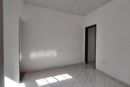 Casa para alugar com 65m², 2 quartos e sem vaga Casa para alugar com 65m², 2 quartos e sem vagaSala