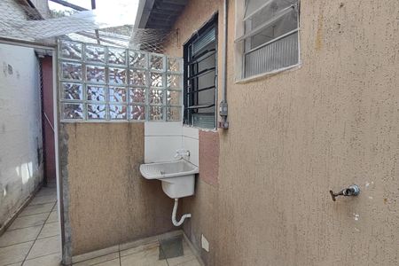 Área de Serviço de casa para alugar com 2 quartos, 65m² em Barcelona, São Caetano do Sul