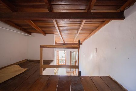 Quarto  de kitnet/studio para alugar com 1 quarto, 30m² em Jardim Semiramis, Cotia