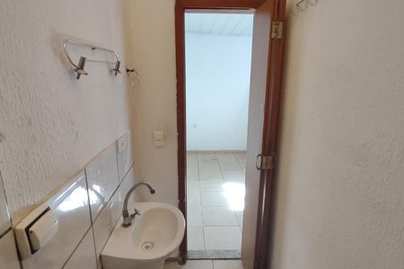 Banheiro de casa para alugar com 1 quarto, 35m² em Barcelona, São Caetano do Sul
