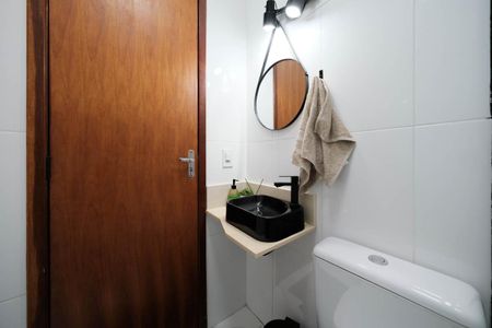 Banheiro de casa de condomínio à venda com 3 quartos, 117m² em Vila Buenos Aires, São Paulo