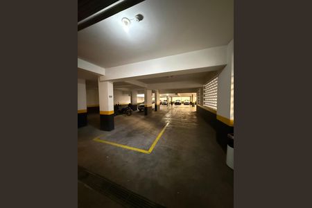 Garagem de apartamento para alugar com 3 quartos, 110m² em Campos Elíseos, São Paulo