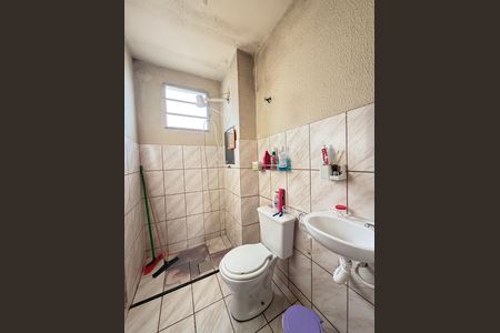Banheiro Social de apartamento à venda com 2 quartos, 44m² em Parque Maracana, Contagem