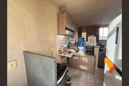 Cozinha e Área de Serviço de apartamento à venda com 2 quartos, 44m² em Parque Maracana, Contagem