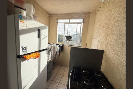 Cozinha e Área de Serviço de apartamento à venda com 2 quartos, 44m² em Parque Maracana, Contagem