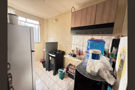 Cozinha e Área de Serviço de apartamento à venda com 2 quartos, 44m² em Parque Maracana, Contagem