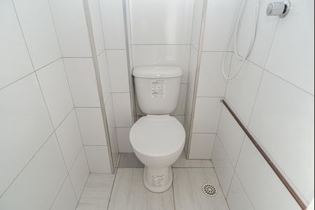 Apartamento para alugar com 81m², 1 quarto e sem vaga Apartamento para alugar com 81m², 1 quarto e sem vagaBanheiro de Serviço