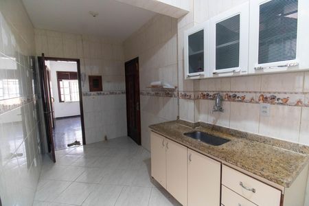 Cozinha de apartamento para alugar com 2 quartos, 50m² em Icaraí, Niterói