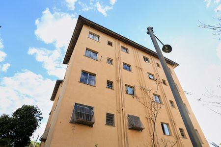 Apartamento para alugar com 65m², 2 quartos e 1 vaga Apartamento para alugar com 65m², 2 quartos e 1 vagaFachada do bloco