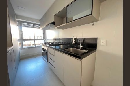 Banheiro de apartamento à venda com 2 quartos, 74m² em Funcionários, Belo Horizonte