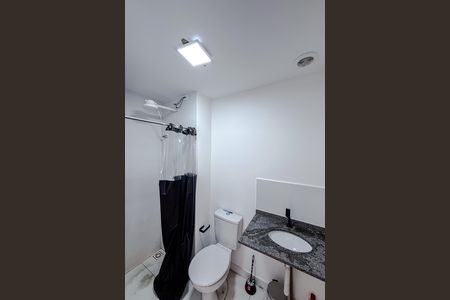 Banheiro de kitnet/studio para alugar com 1 quarto, 25m² em Ipiranga, São Paulo
