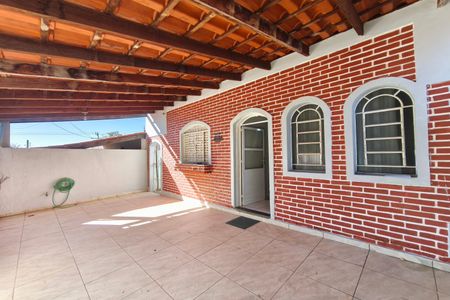 Quintal - Garagem de casa à venda com 3 quartos, 144m² em Dic Vi (conjunto Habitacional Santo Dias Silva), Campinas