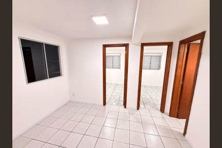 Sala de apartamento para alugar com 2 quartos, 40m² em Agronomia, Porto Alegre
