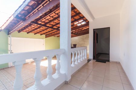 Casa para alugar com 189m², 3 quartos e 3 vagas Casa para alugar com 189m², 3 quartos e 3 vagasVaranda da Sala